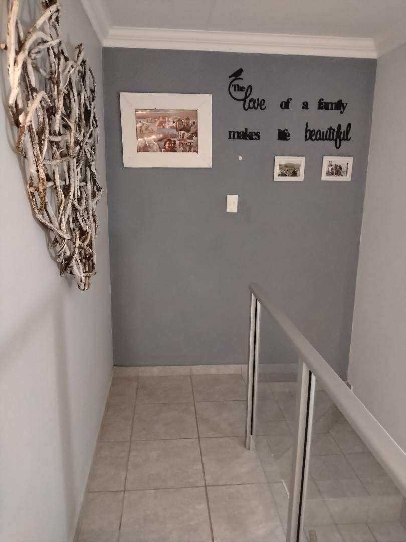 To Let 3 Bedroom Property for Rent in Tergniet Western Cape